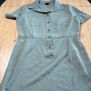 Tacera Sage Button-Down Shirt